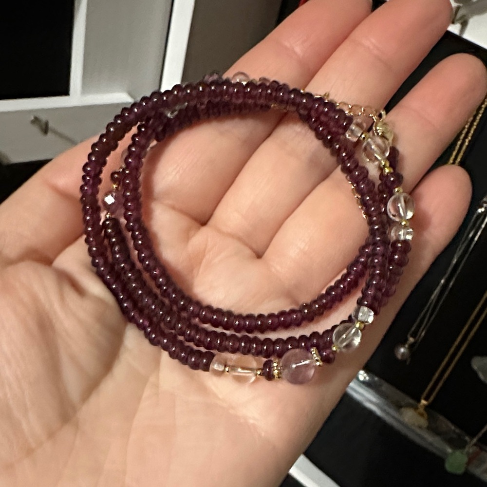 Garnet ！Elegant Purple Beaded Bracelet